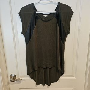 Olive Green 'Eyeshadow' Top M